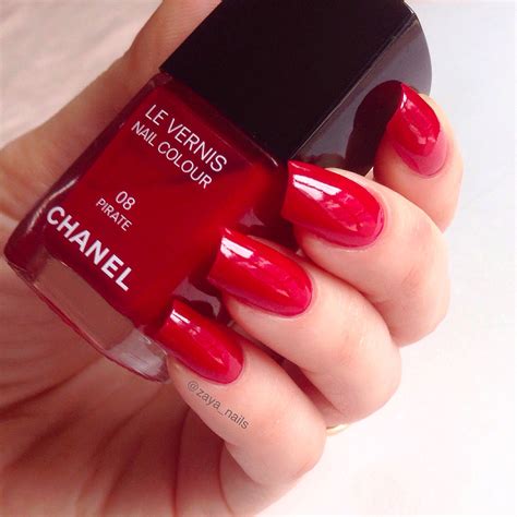 smalto rosso scuro chanel|Il colpo di fulmine beauty: i nuovi smalti Chanel.